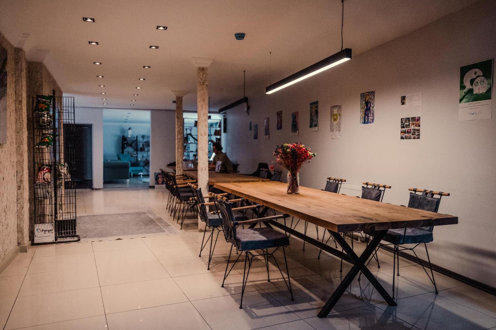 Fresh With A Balcony In A Digital Nomad House 08